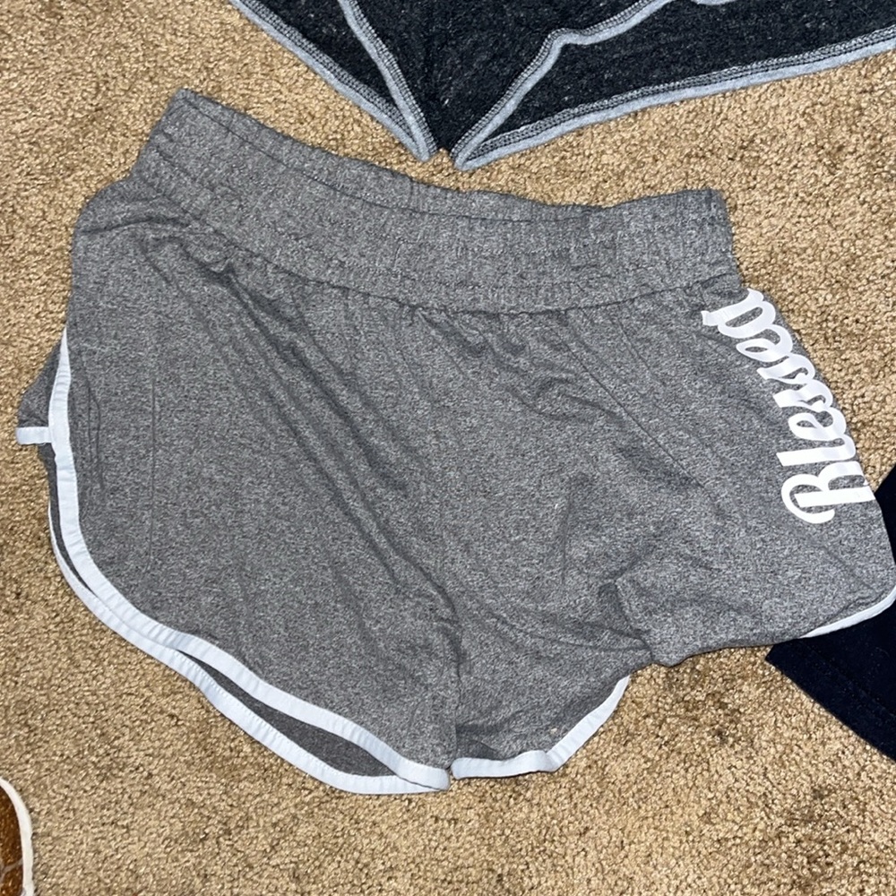 pj’s - Picture 2 of 4